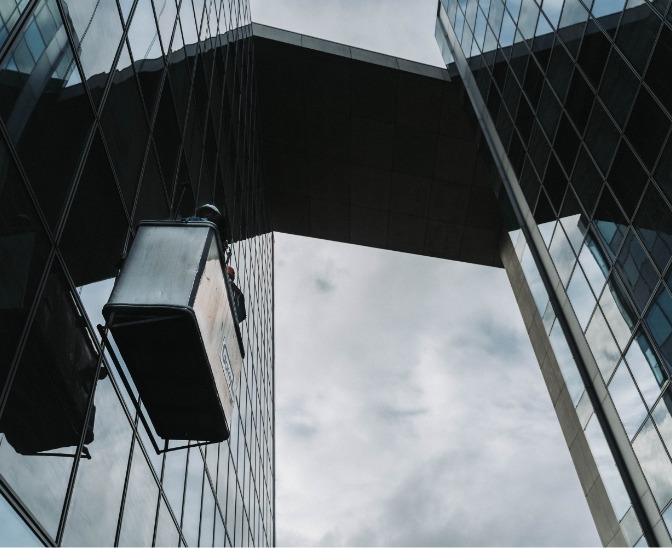 Nacelles pour nettoyer des vitres de grande hauteur.